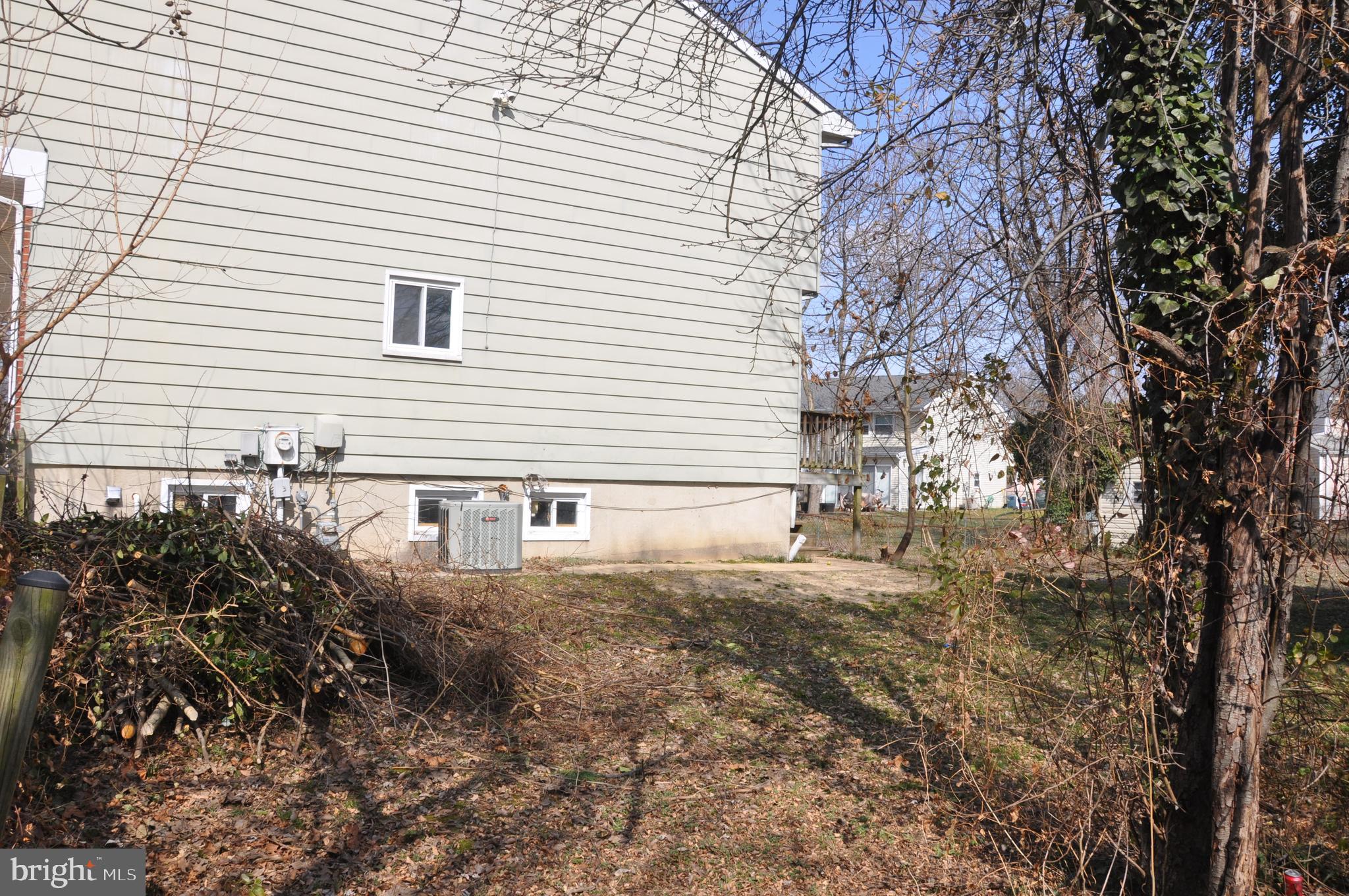 121 Arundel Road Pasadena, MD 21122 - Photo 8 of 25 Gallery Image 8