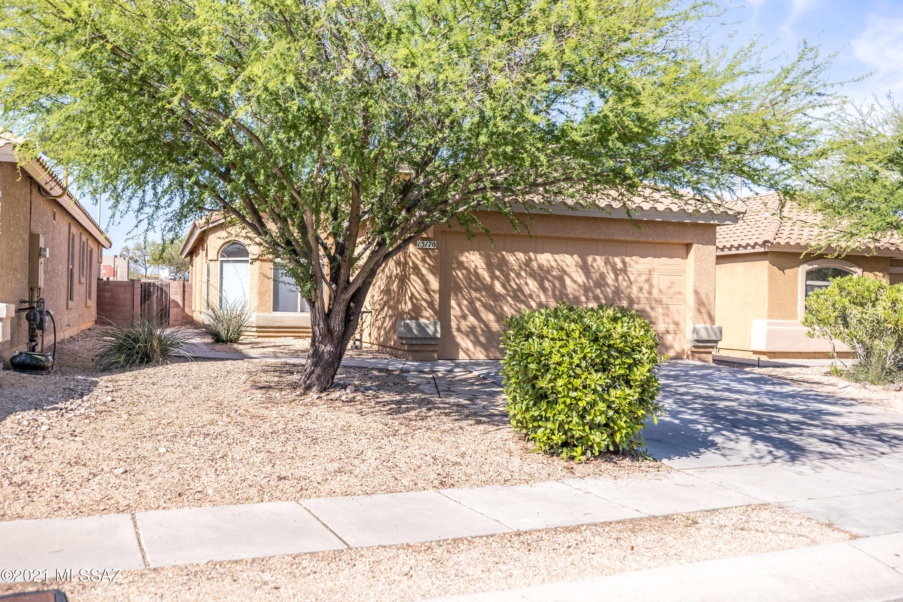 13170 East Alley Spring Drive Vail, AZ 85641 - Photo 1 of 21