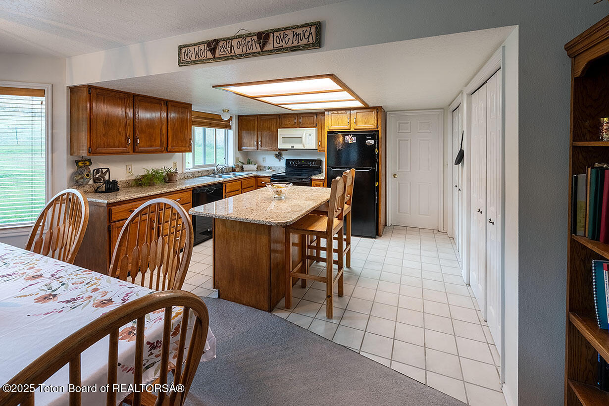 2810 Crow Creek Road Afton, WY 83110 - Photo 7 of 32 Sanchez int 7076