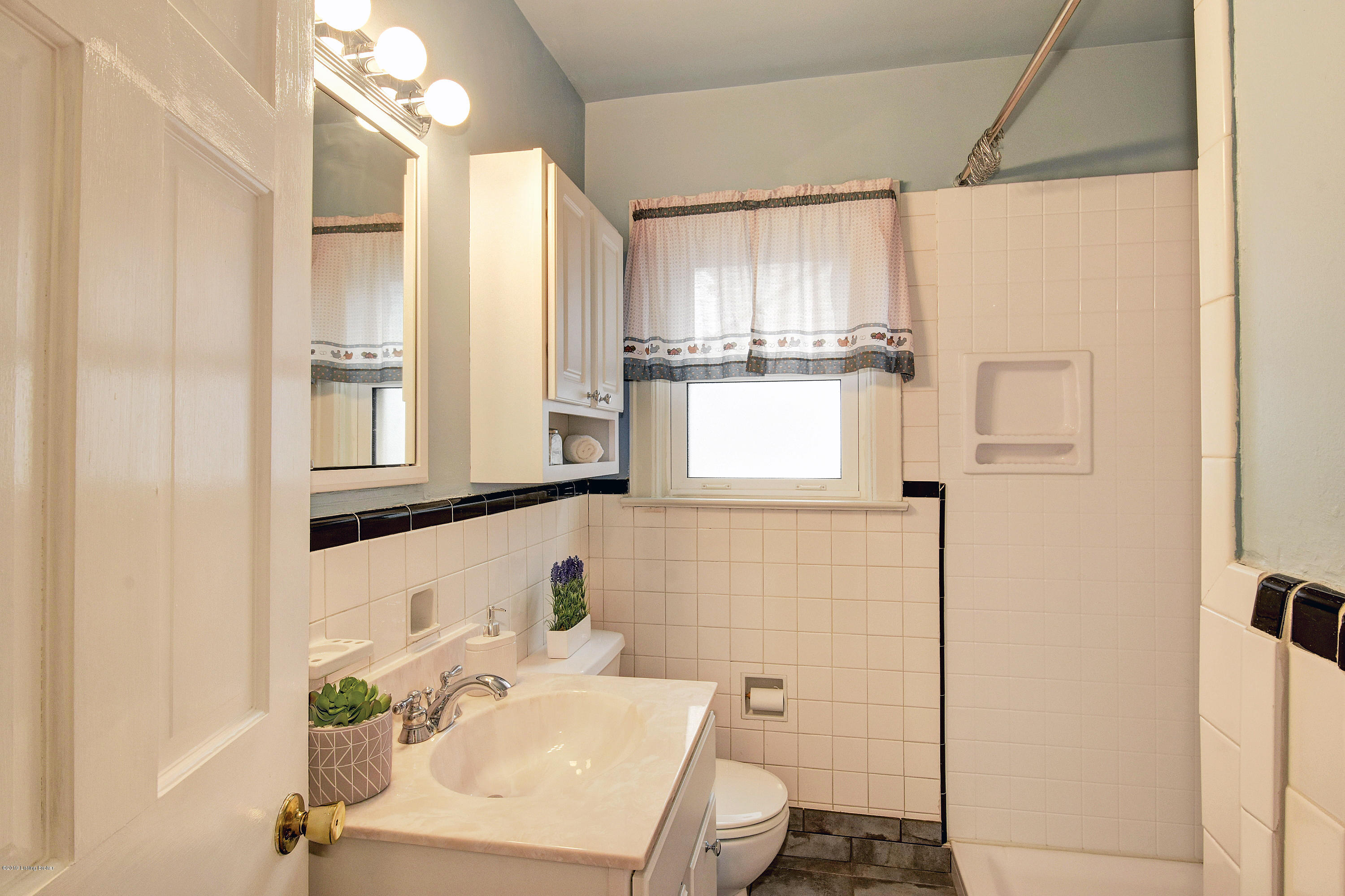 4012 Springhill Road Louisville, KY 40207 - Photo 17 of 37 _DSC7554_6_7