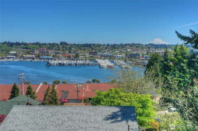 $975,000 | 214 Sherman Street Northwest, Olympia, WA 98502
