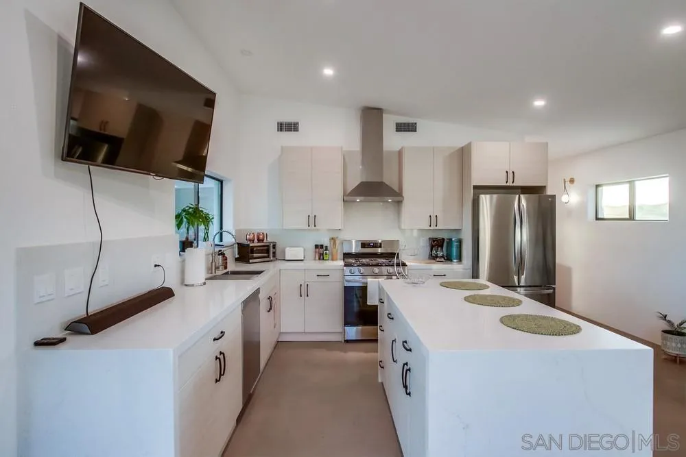 23483 Japatul Valley Road Alpine, CA 91901 - Photo 15 of 64 Gallery Image 15