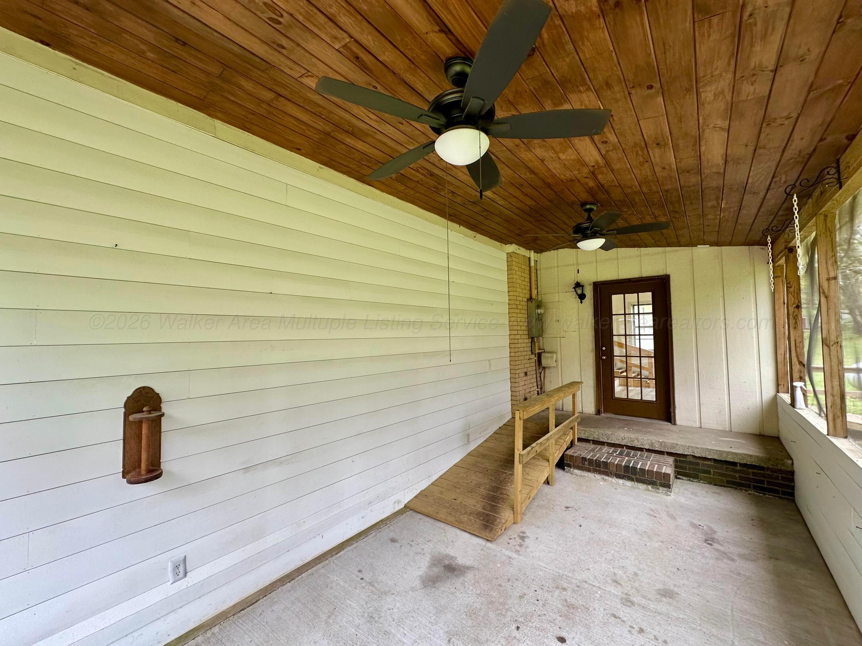 409 South Lowell Road Jasper, AL 35503 - Photo 25 of 31 IMG_5143