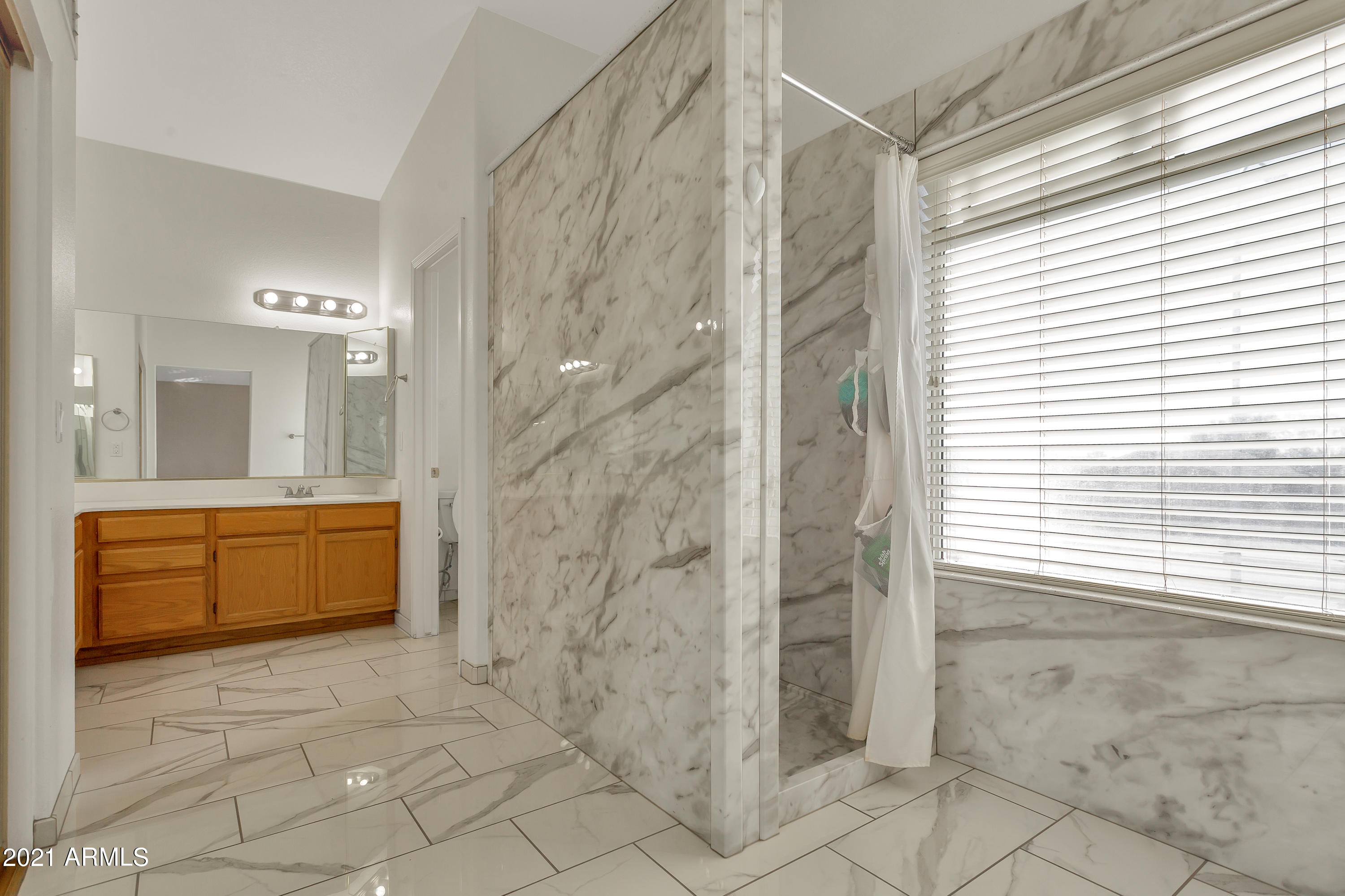 8817 West Wethersfield Road Peoria, AZ 85381 - Photo 11 of 22 QPT Photo - _L1A5520