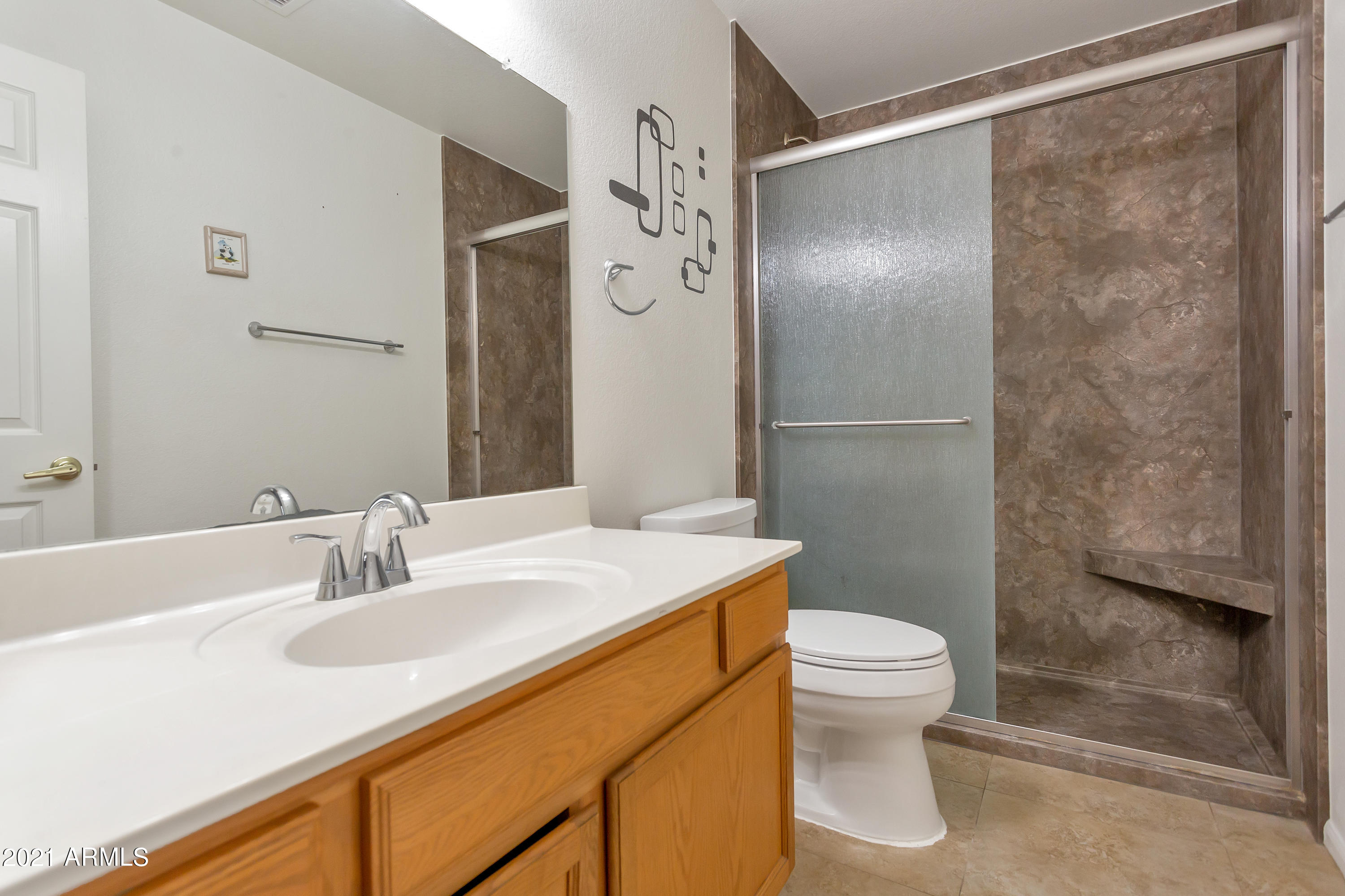8817 West Wethersfield Road Peoria, AZ 85381 - Photo 15 of 22 QPT Photo - _L1A5527