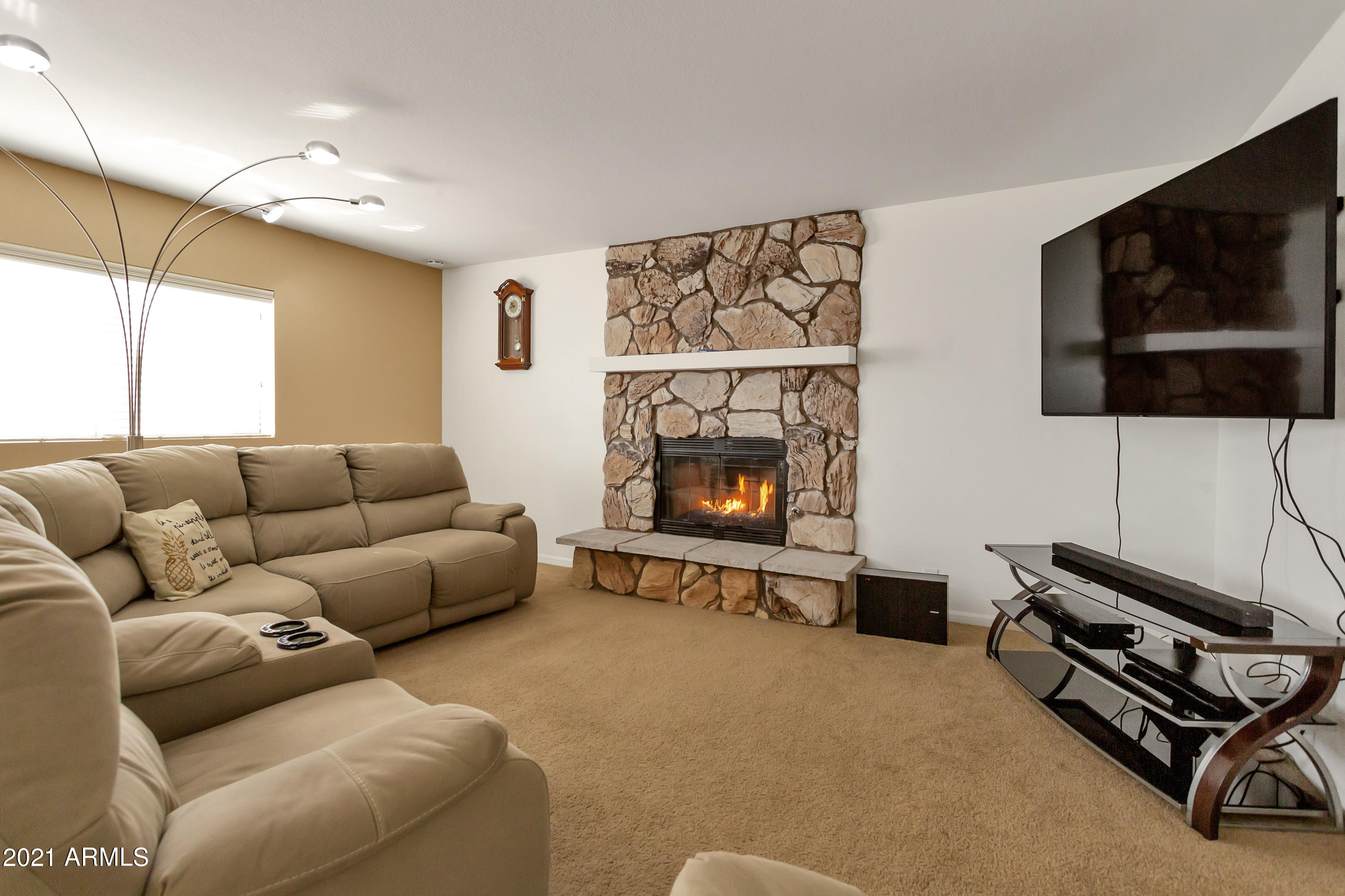 8817 West Wethersfield Road Peoria, AZ 85381 - Photo 7 of 22 QPT Photo - _L1A5509