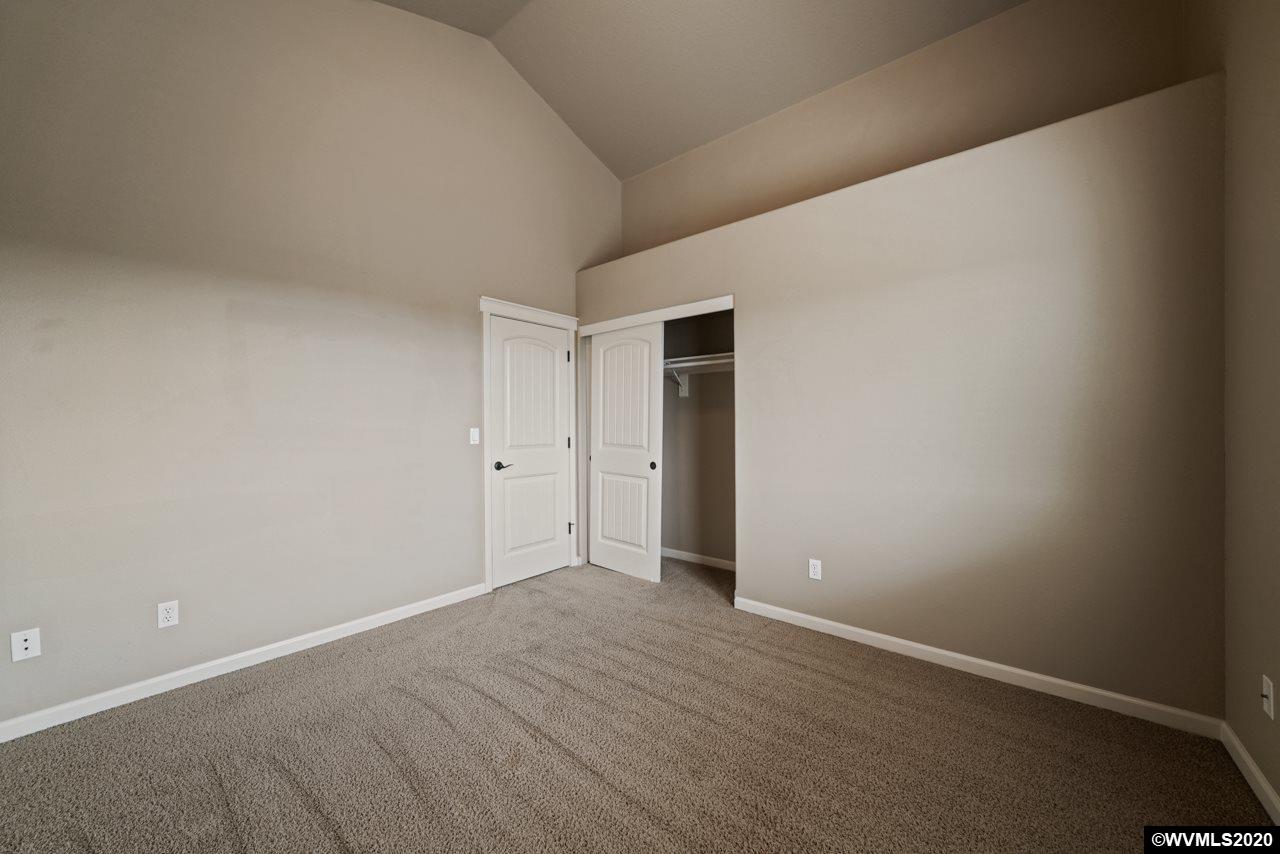808 Crouchen Street Northwest Salem, OR 97304 - Photo 28 of 37