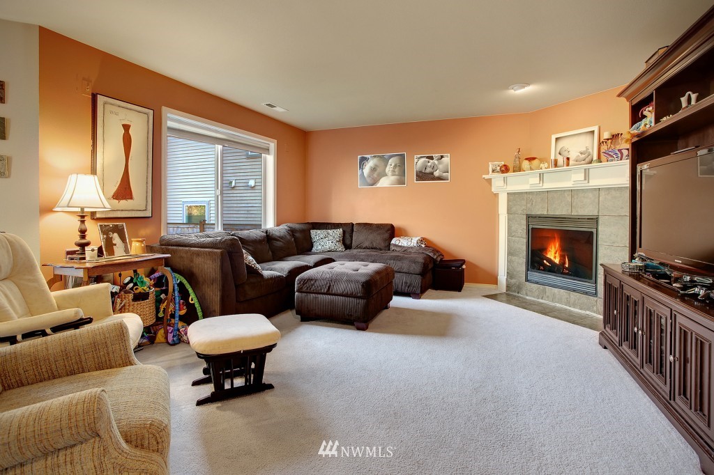 18901 13th Avenue Southeast Bothell, WA 98012 - Photo 5 of 15