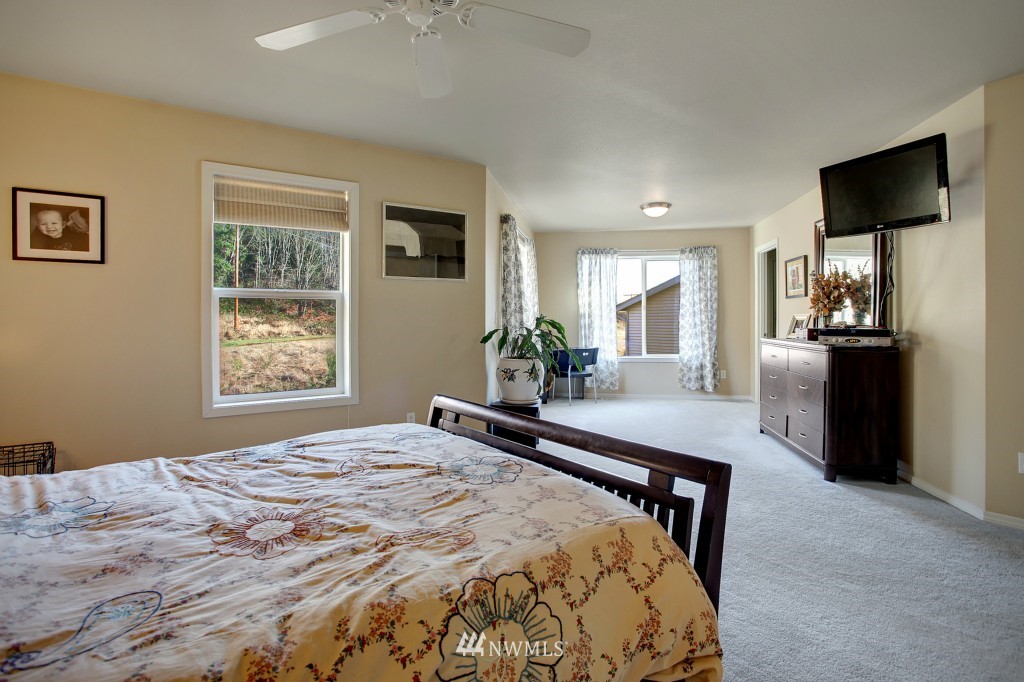 18901 13th Avenue Southeast Bothell, WA 98012 - Photo 8 of 15