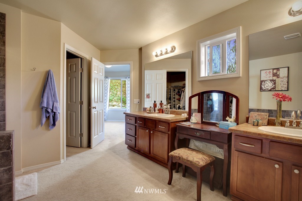 18901 13th Avenue Southeast Bothell, WA 98012 - Photo 10 of 15