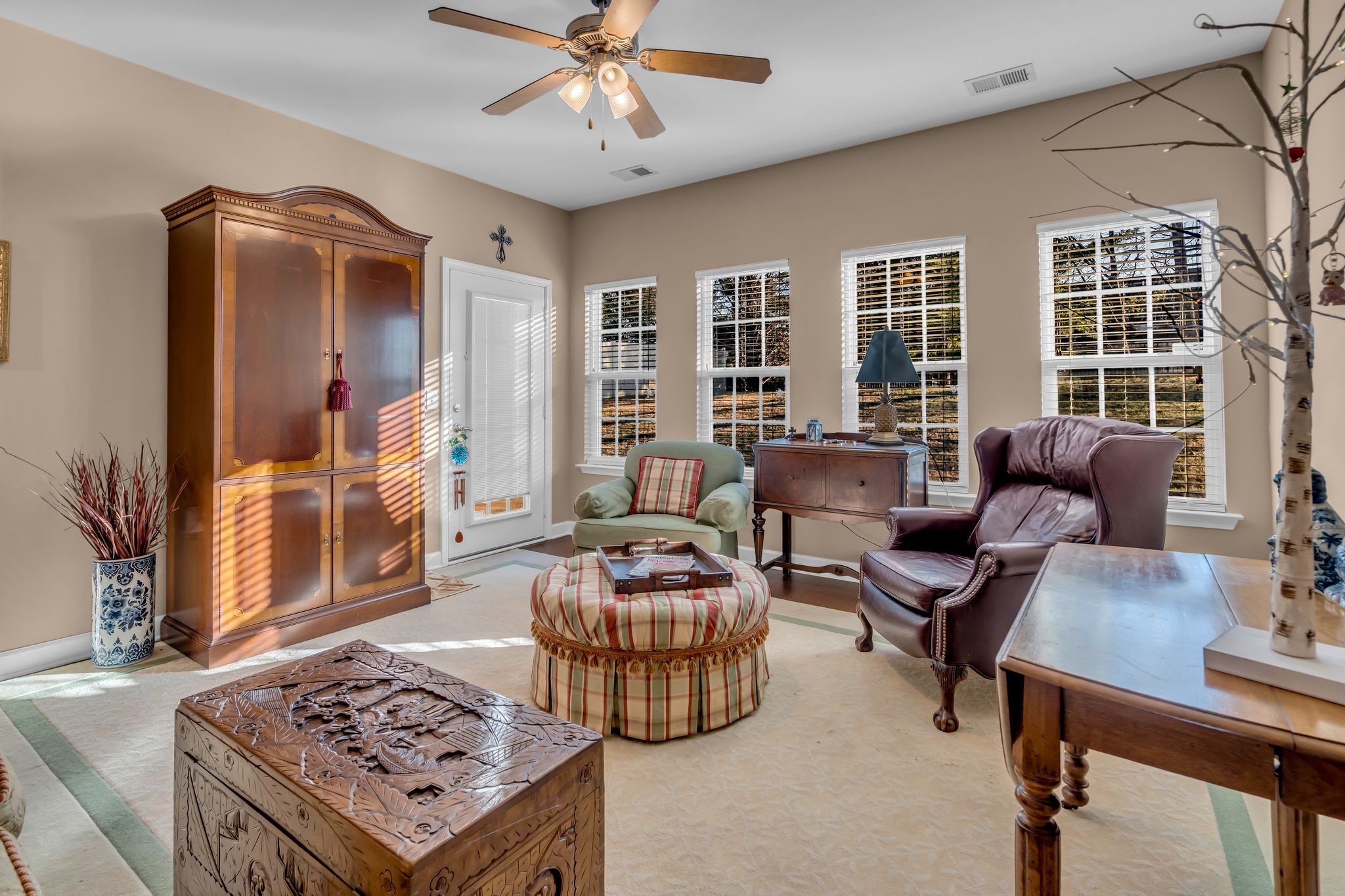4549 Boxcroft Circle Mount Juliet, TN 37122 - Photo 13 of 28 a living room with furniture and a window