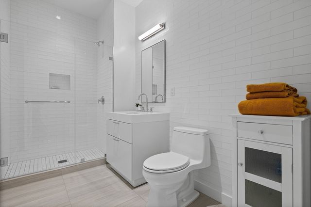 $7,185,750 | 300 Pier 4 Blvd., Unit PH N, Boston, MA 02210