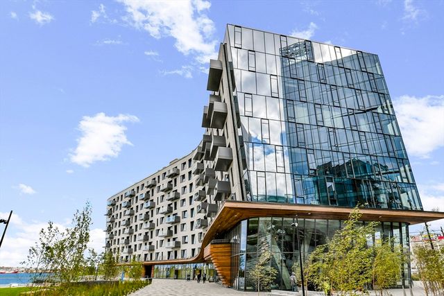 $7,185,750 | 300 Pier 4 Blvd., Unit PH N, Boston, MA 02210