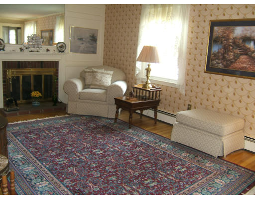 3 Great Pond Road Wenham, MA 01984 - Photo 5 of 8 Gallery Image 5