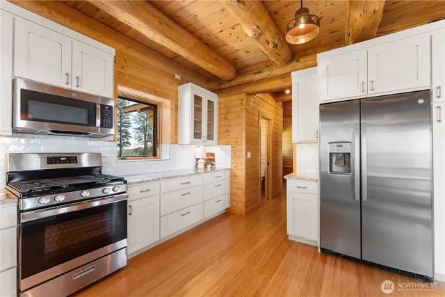 $2,650,000 | 1831 Cottontail Lane, Chelan, WA 98816