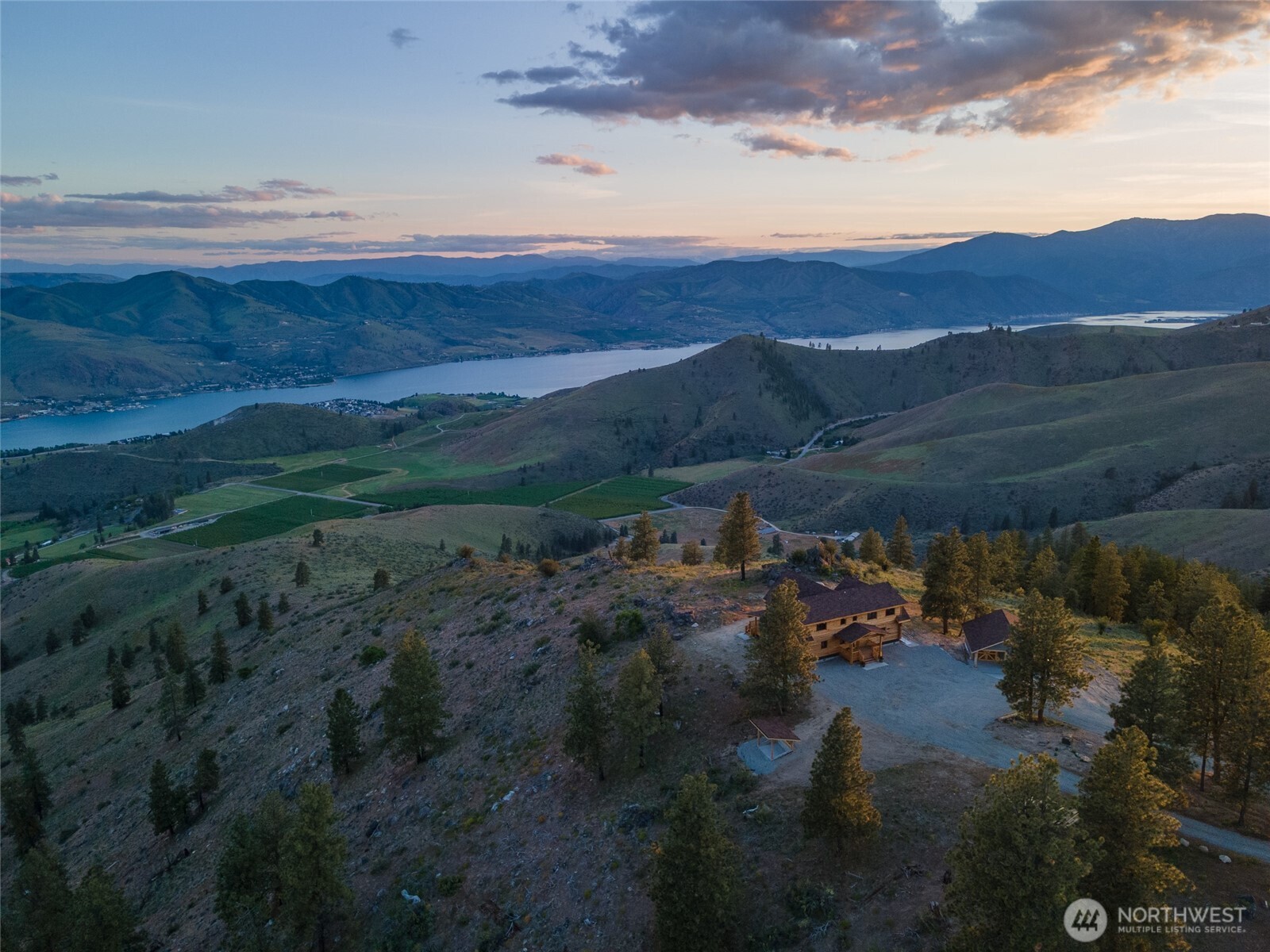 1831 Cottontail Lane Chelan, WA 98816 - Photo 35 of 40