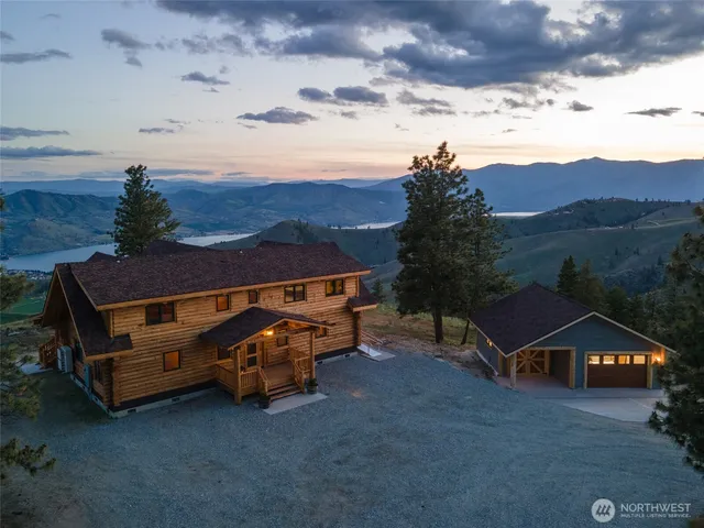 $2,650,000 | 1831 Cottontail Lane, Chelan, WA 98816