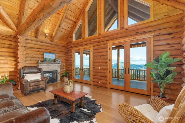 $2,650,000 | 1831 Cottontail Lane, Chelan, WA 98816