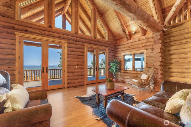 $2,650,000 | 1831 Cottontail Lane, Chelan, WA 98816