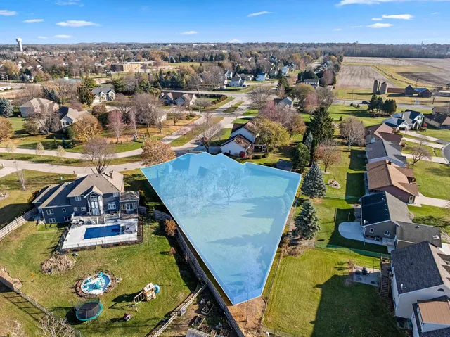 $699,900 | 3117 West Twin Willow Court, Appleton, WI 54914