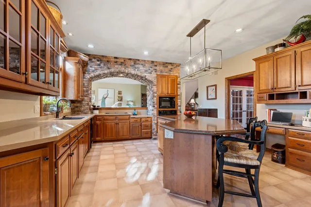 $699,900 | 3117 West Twin Willow Court, Appleton, WI 54914