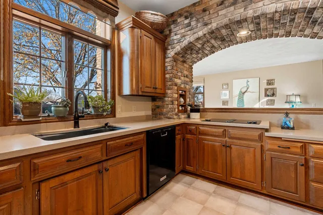 $699,900 | 3117 West Twin Willow Court, Appleton, WI 54914