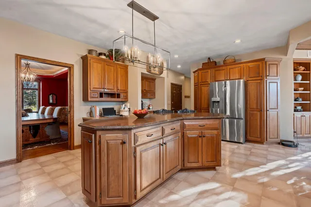 $699,900 | 3117 West Twin Willow Court, Appleton, WI 54914