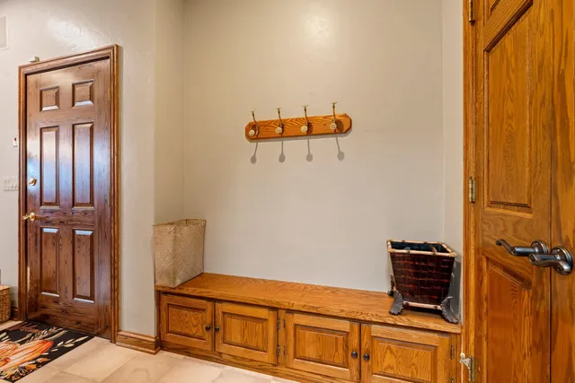 $699,900 | 3117 West Twin Willow Court, Appleton, WI 54914