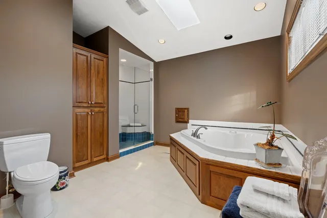 $699,900 | 3117 West Twin Willow Court, Appleton, WI 54914