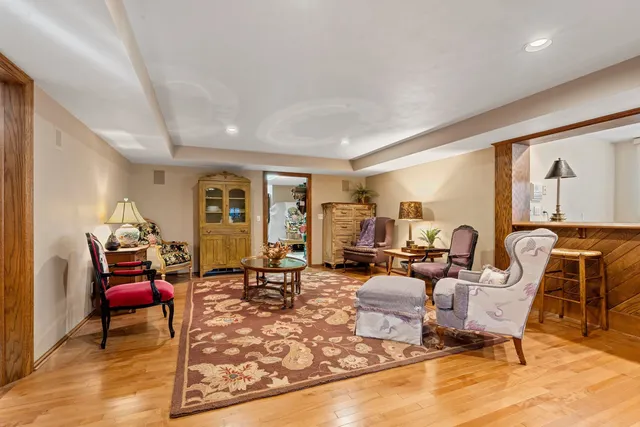 $699,900 | 3117 West Twin Willow Court, Appleton, WI 54914