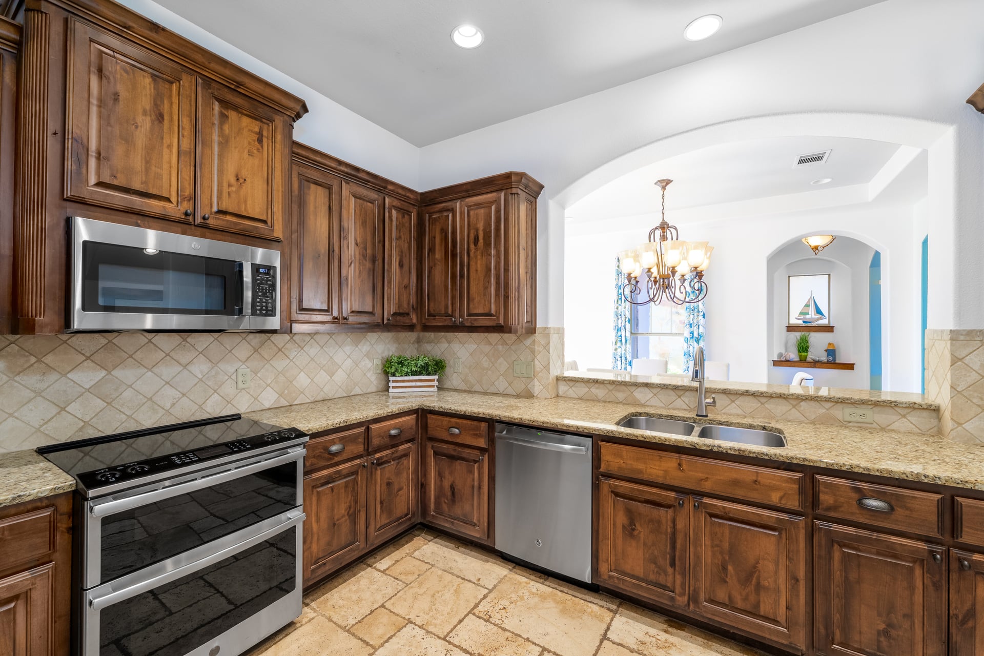 2802 Lohman Ford Road, Unit B Lago Vista, TX 78645 - Photo 13 of 40