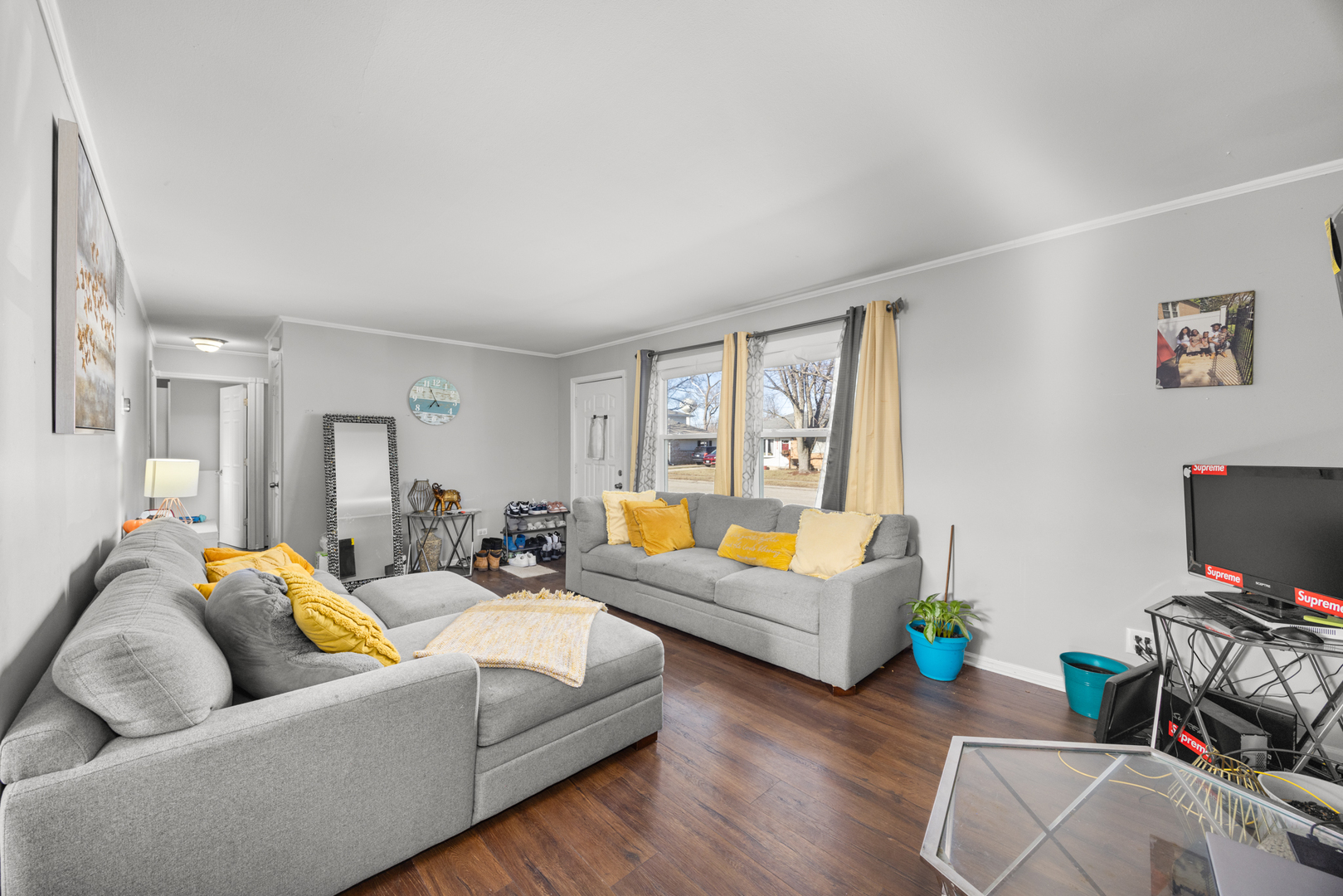 309 Waldmann Drive Park Forest, IL 60466 - Photo 4 of 12