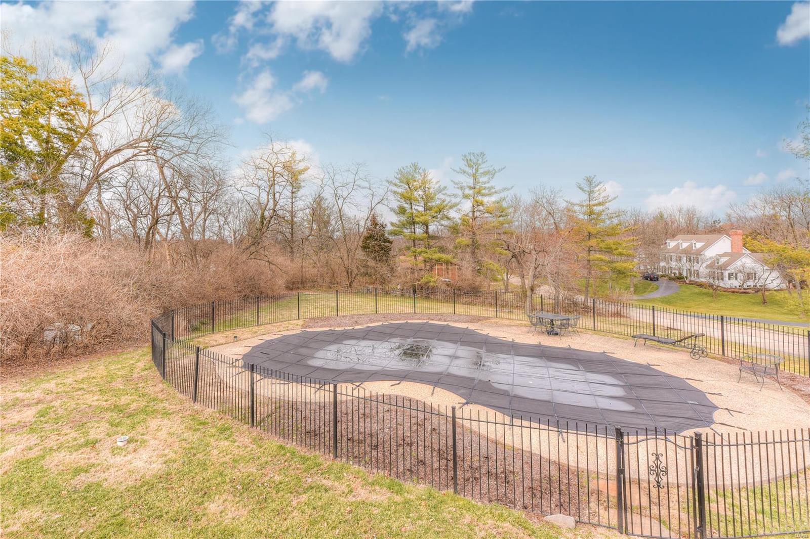 13779 Clayton Road Chesterfield, MO 63017 - Photo 20 of 21 Gallery Image 20