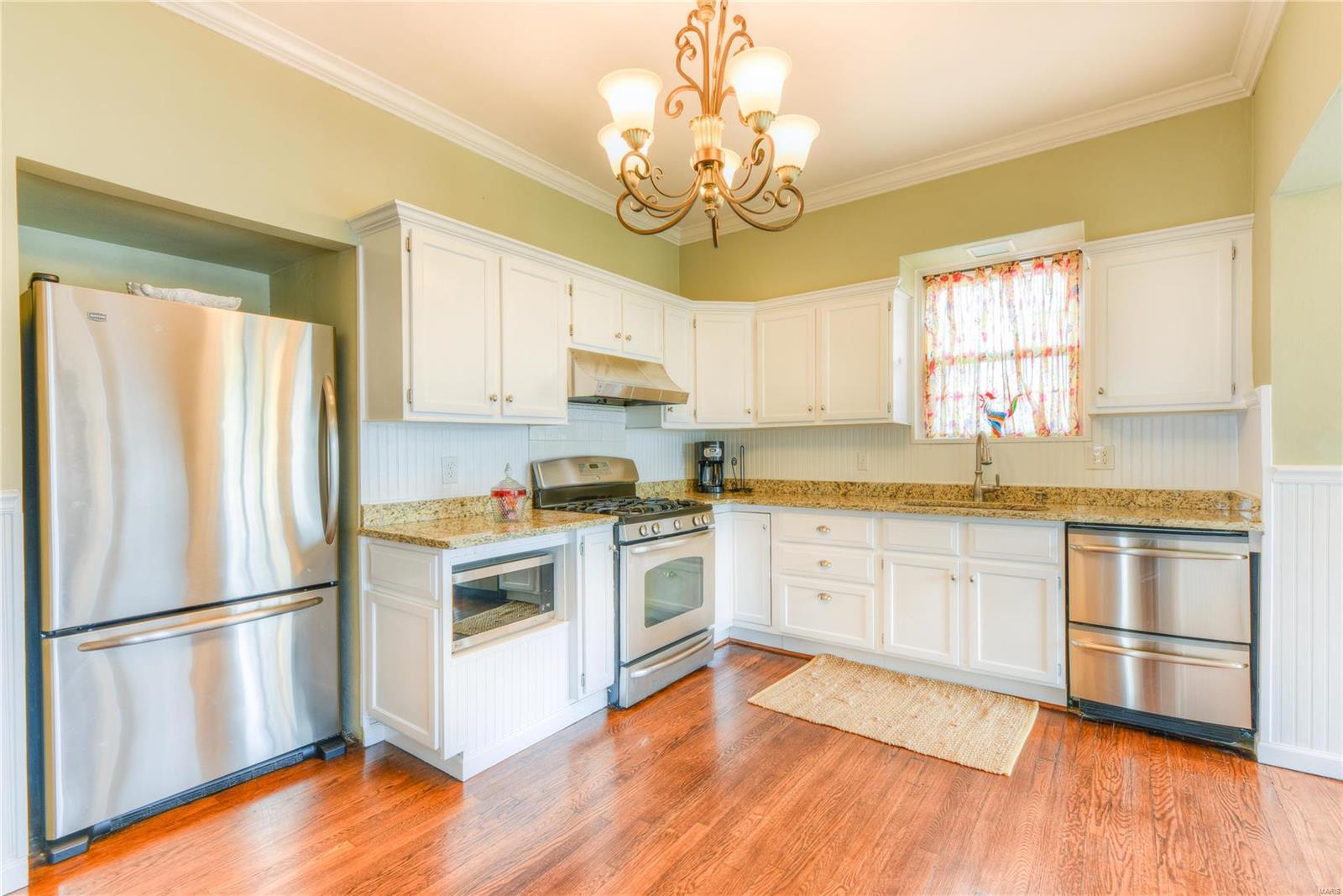 13779 Clayton Road Chesterfield, MO 63017 - Photo 6 of 21 Gallery Image 6