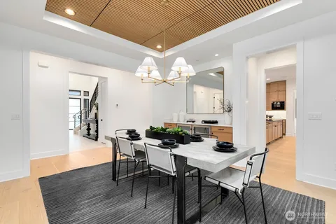 $5,199,000 | 4104 83rd Avenue Southeast, Mercer Island, WA 98040