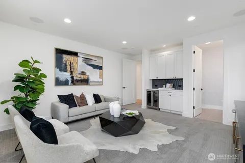 $5,199,000 | 4104 83rd Avenue Southeast, Mercer Island, WA 98040