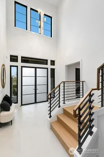 $5,199,000 | 4104 83rd Avenue Southeast, Mercer Island, WA 98040