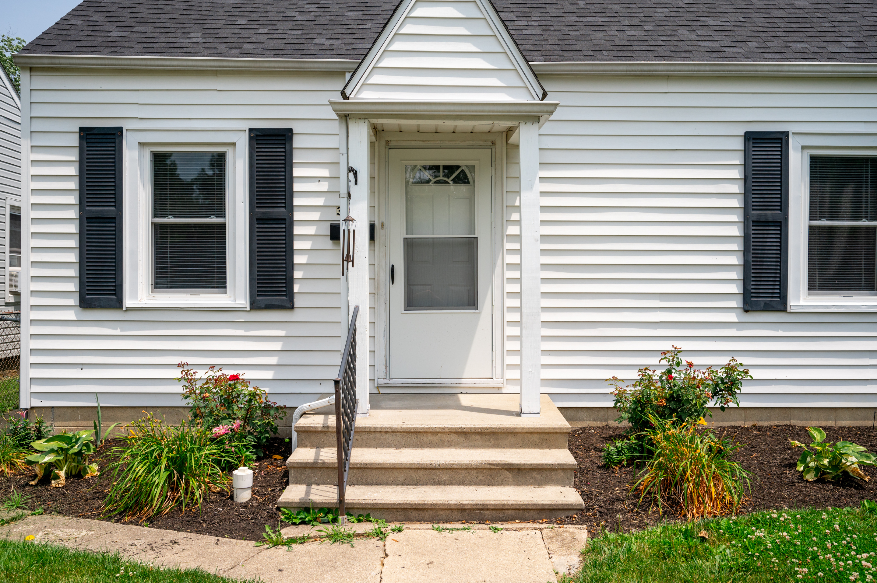 3834 Delaware Street Anderson, IN 46013 - Photo 3 of 22