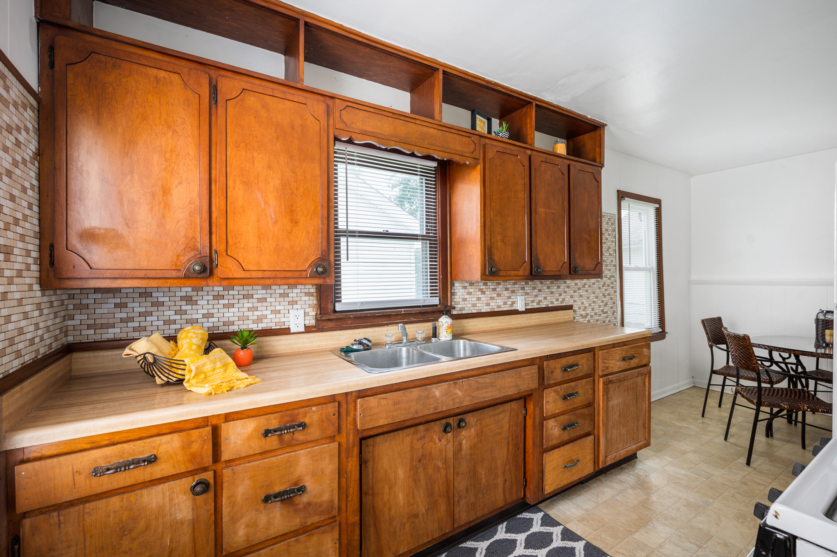 3834 Delaware Street Anderson, IN 46013 - Photo 9 of 22