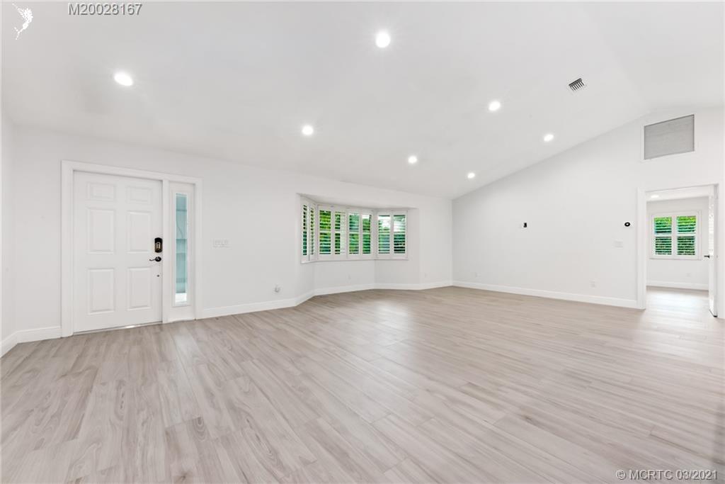 4856 Southeast Manatee Cove Road Stuart, FL 34997 - Photo 7 of 47 Gallery Image 7