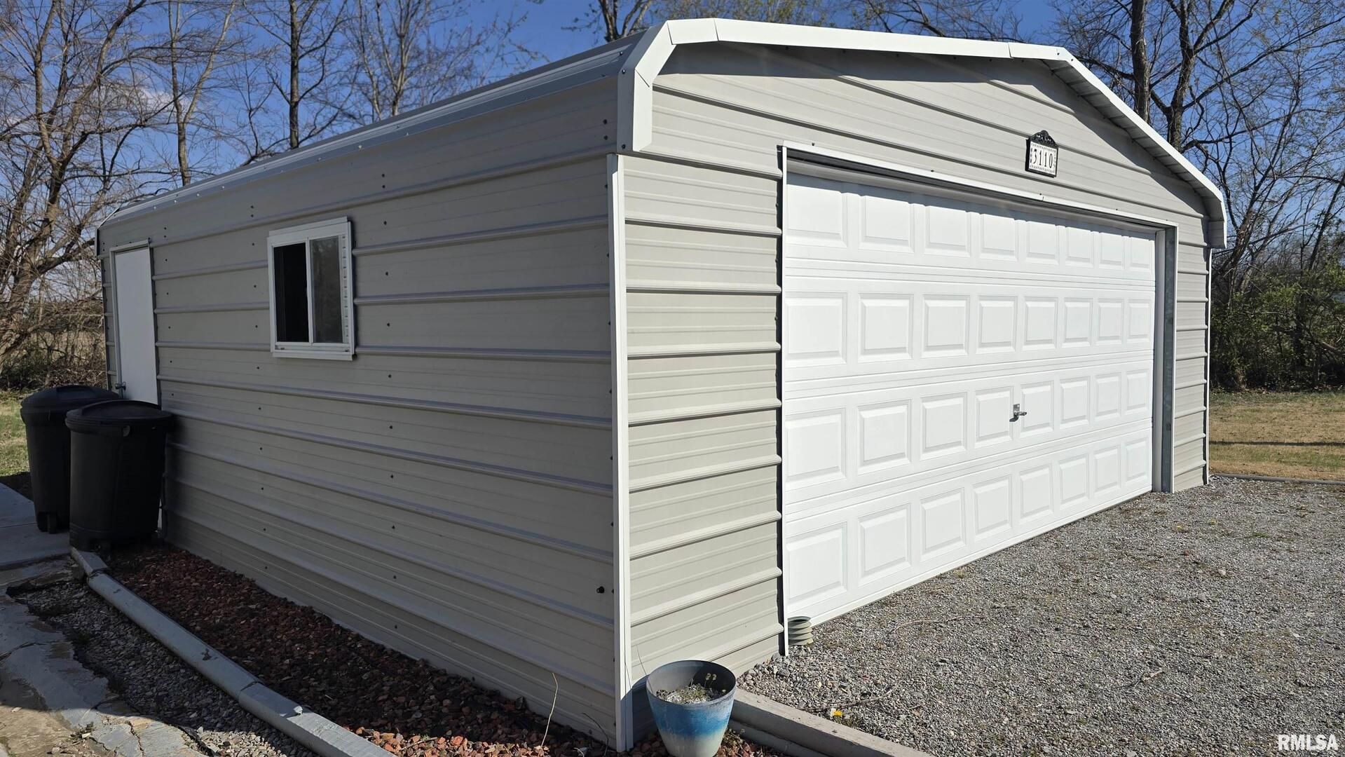3110 Devillez Road Harrisburg, IL 62946 - Photo 4 of 26 Gallery Image 4