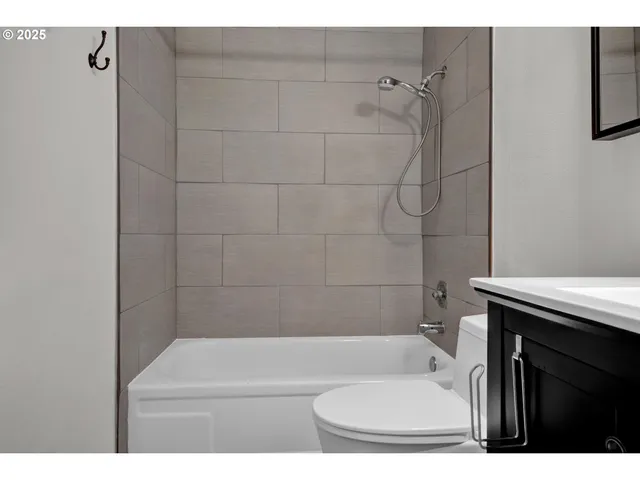 $269,000 | 3845 Colony Oaks Drive, Eugene, OR 97405