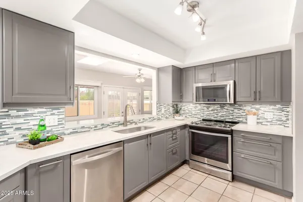 $389,000 | 1833 West Citrus Way, Phoenix, AZ 85015