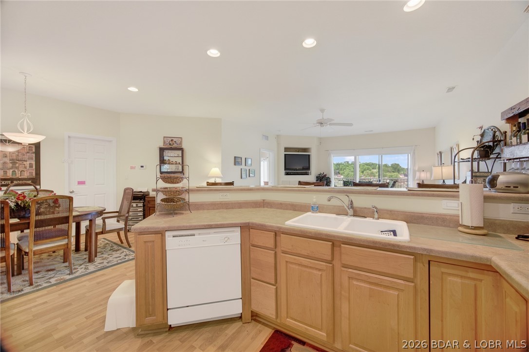 1181 Jeffries Road, Unit A404 Osage Beach, MO 65065 - Photo 8 of 44