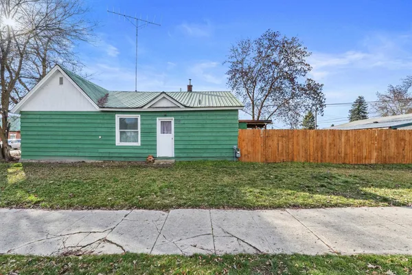 $220,000 | 108 South Stevens Street, Chewelah, WA 99109