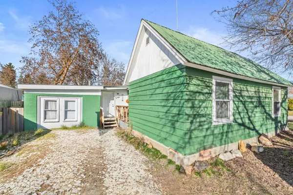 $220,000 | 108 South Stevens Street, Chewelah, WA 99109