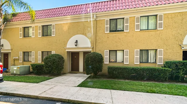 $129,000 | 5811 Atlantic Boulevard, Unit 71, Jacksonville, FL 32207