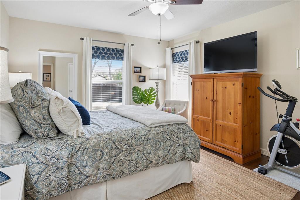 846 Peavy Road Dallas, TX 75218 - Photo 12 of 21