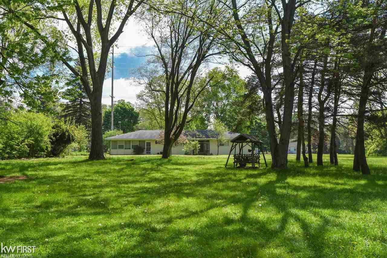 2368 Utley Road Flint, MI 48532 - Photo 48 of 54 50075360-49.JPG