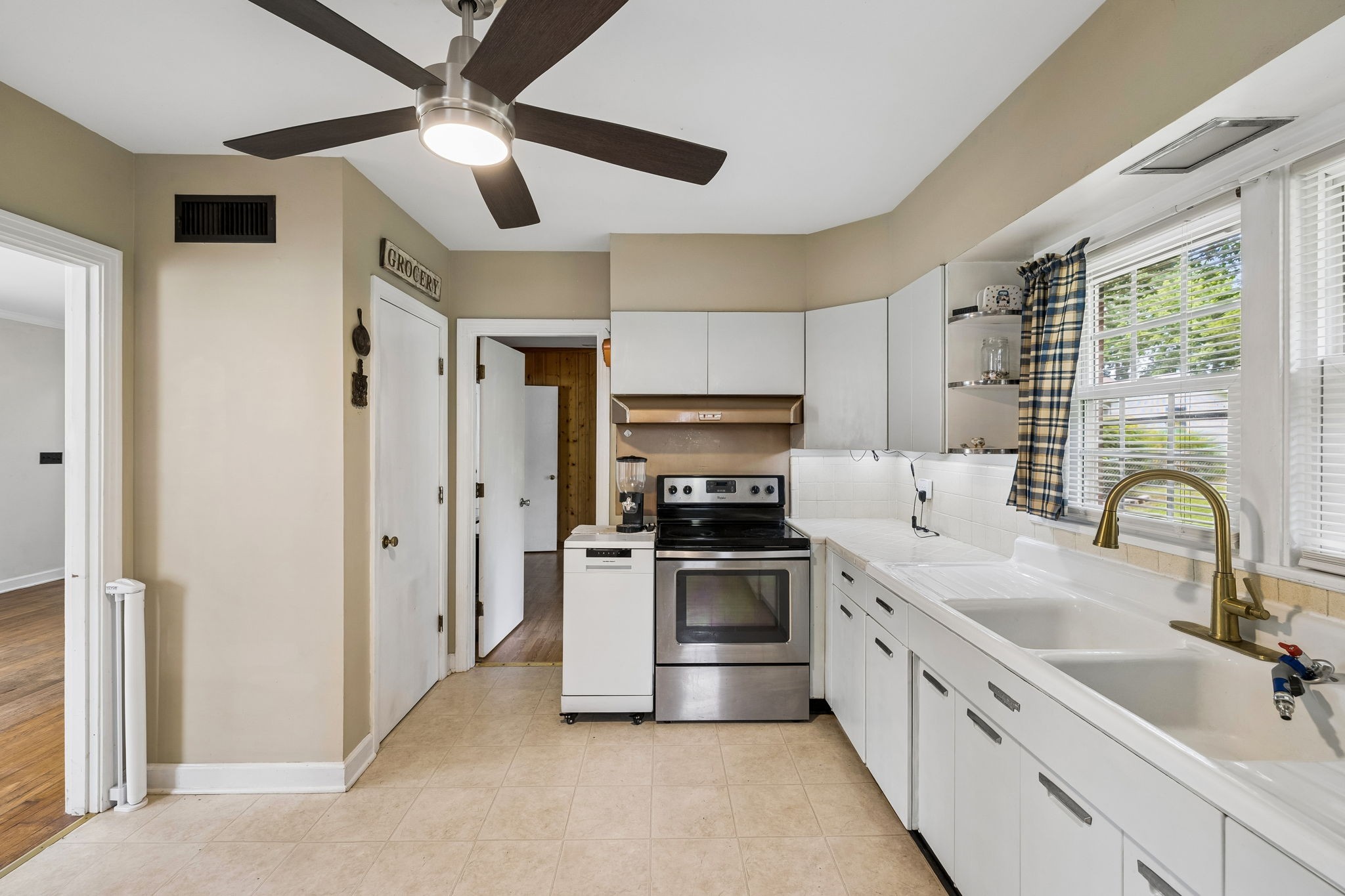 111 Morrison Street Centerville, TN 37033 - Photo 11 of 24